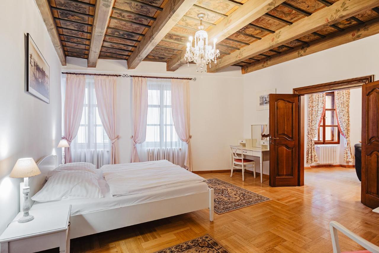 Apartmán U Cerneho Medveda- At The Black Bear Praha Exteriér fotografie